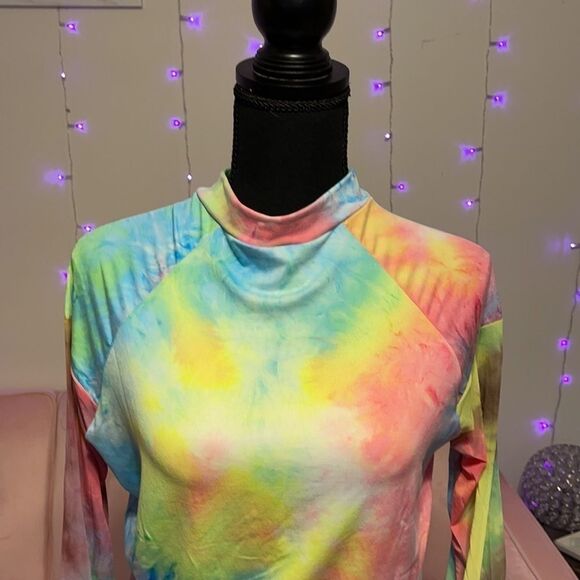 Plus Size Rainbow Zip Up Pull Over in Size 1X - Picture 3 of 10